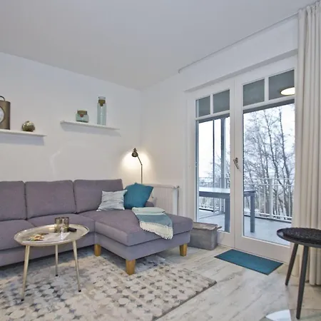 Ferienresidenz Zwei Bodden Fewo2-8 - Balkon, Sauna, Kamin شقة *
