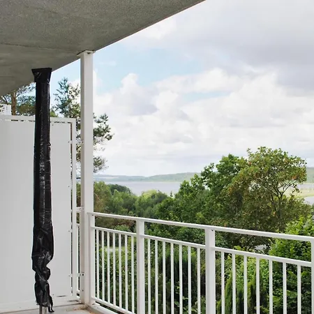 Ferienresidenz Zwei Bodden Fewo2-8 - Balkon, Sauna, Kamin * Lietzow